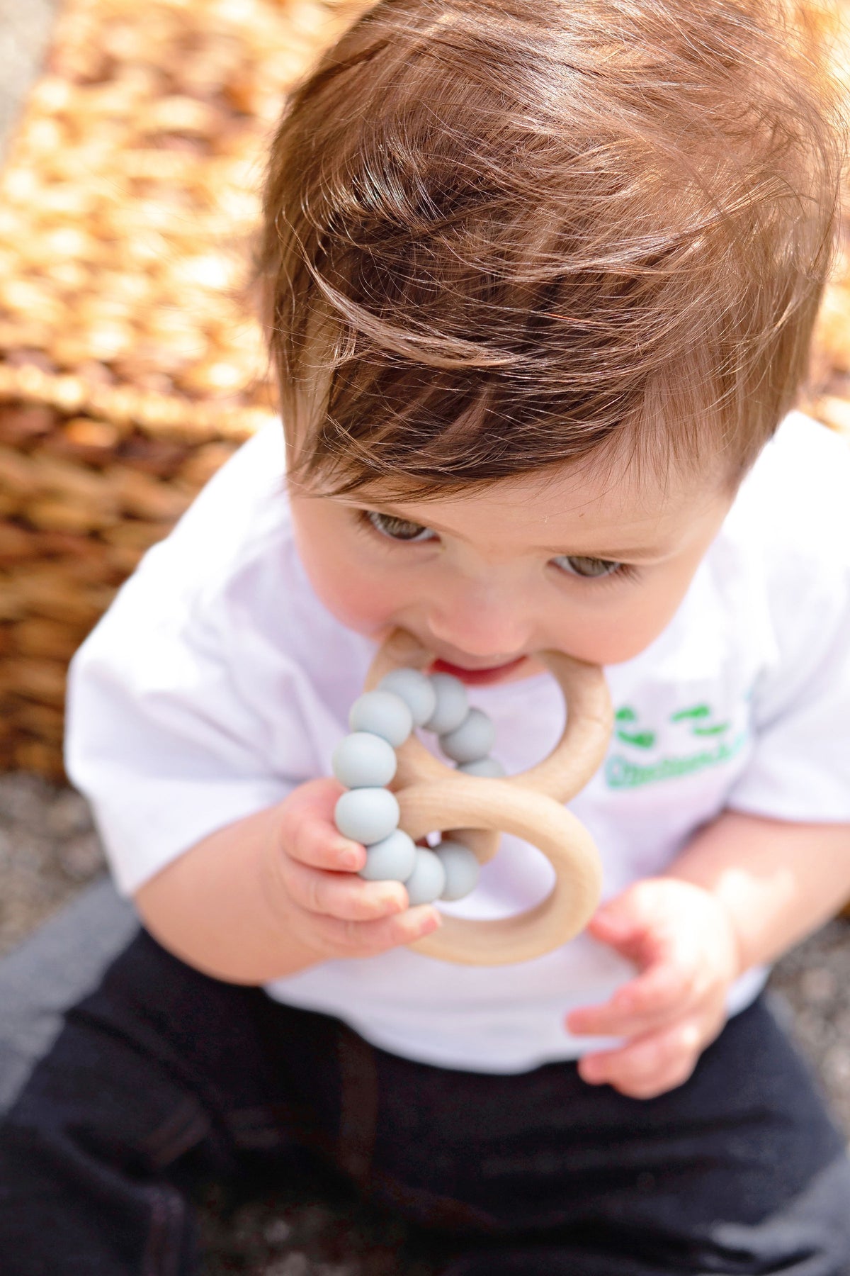 Y Teether 4 Advantages to Using Wooden Teethers | Tiny Teethers